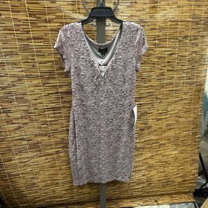 CONNECTED APPAREL Womens Gray Sequined Floral Cap Sleeve Queen Anne Neckline Abo